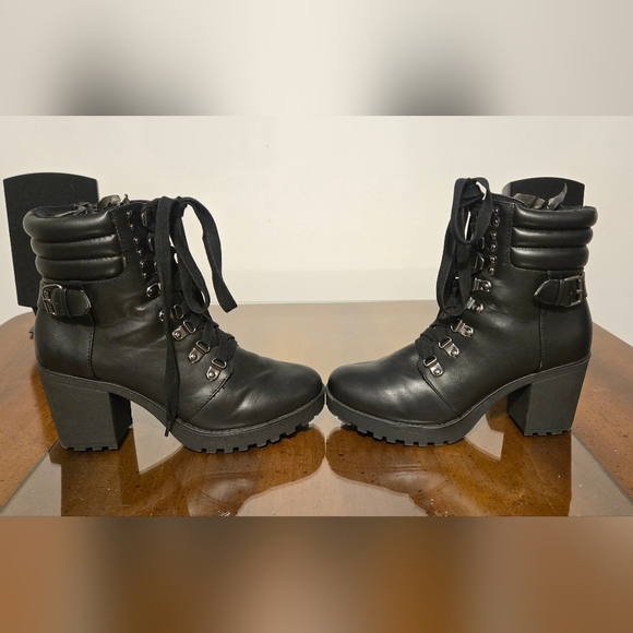 MIA Black Chunky Heel Faux Leather Lace Up Boots Womens 8.5 - Picture 3 of 11